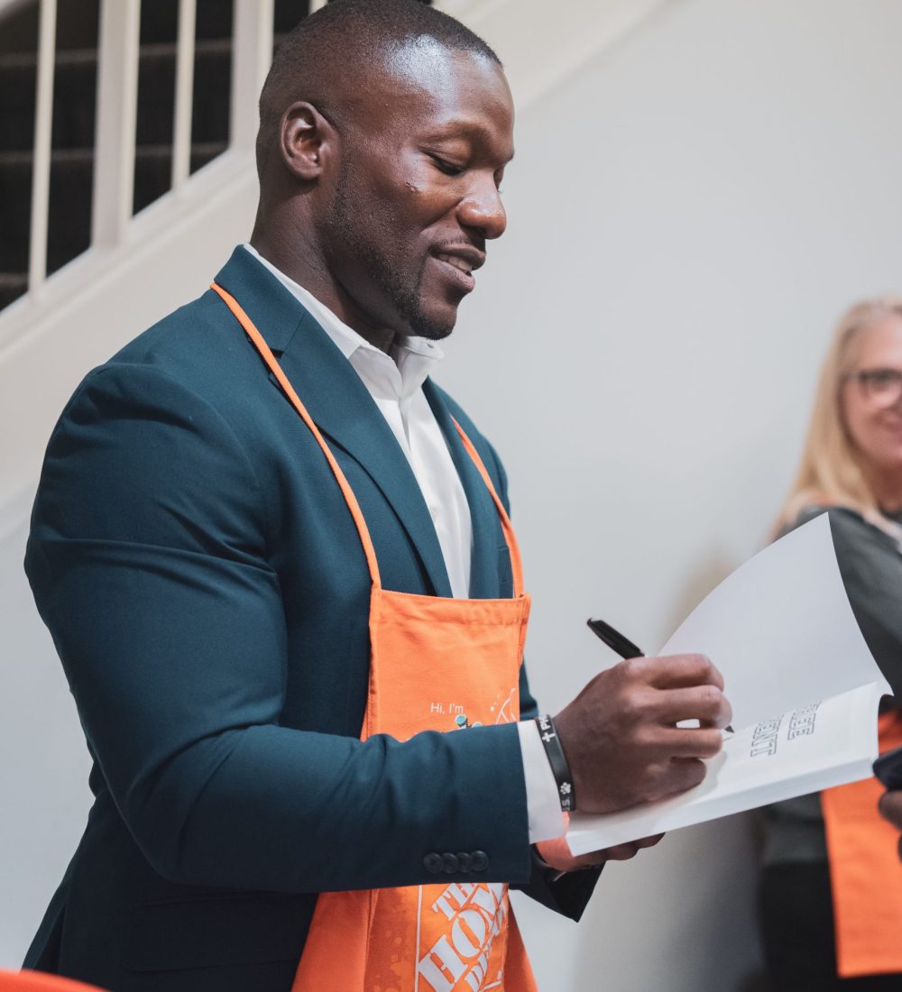Rennie Curran - Home Depot - Lewis Media-03